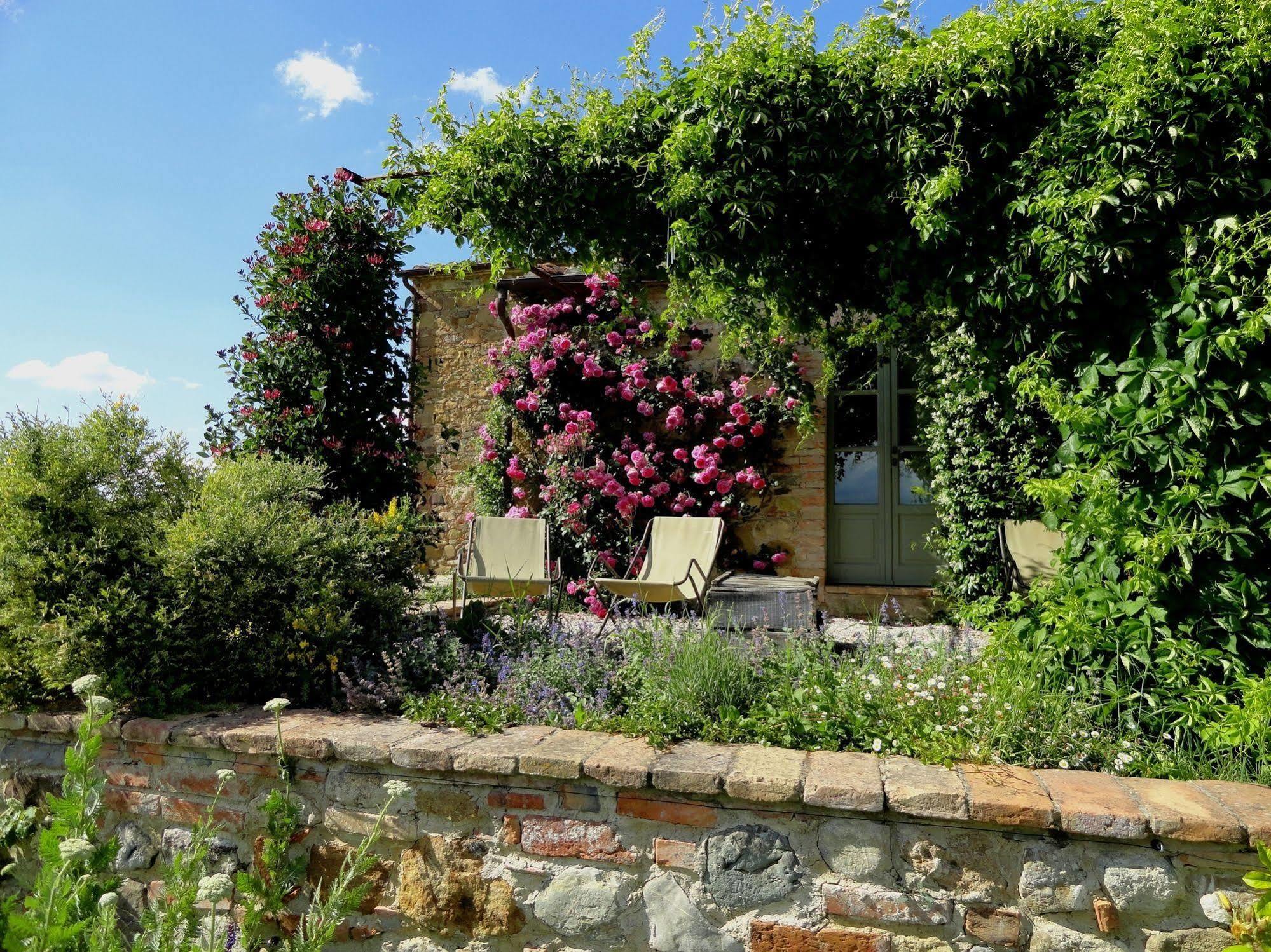 Follonico 4-Suite B&B Torrita di Siena Luaran gambar